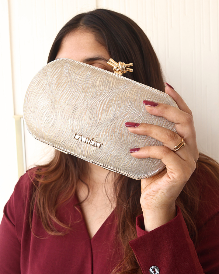 Women Wave Box Clutch