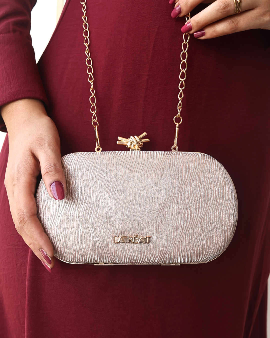 Women Wave Box Clutch