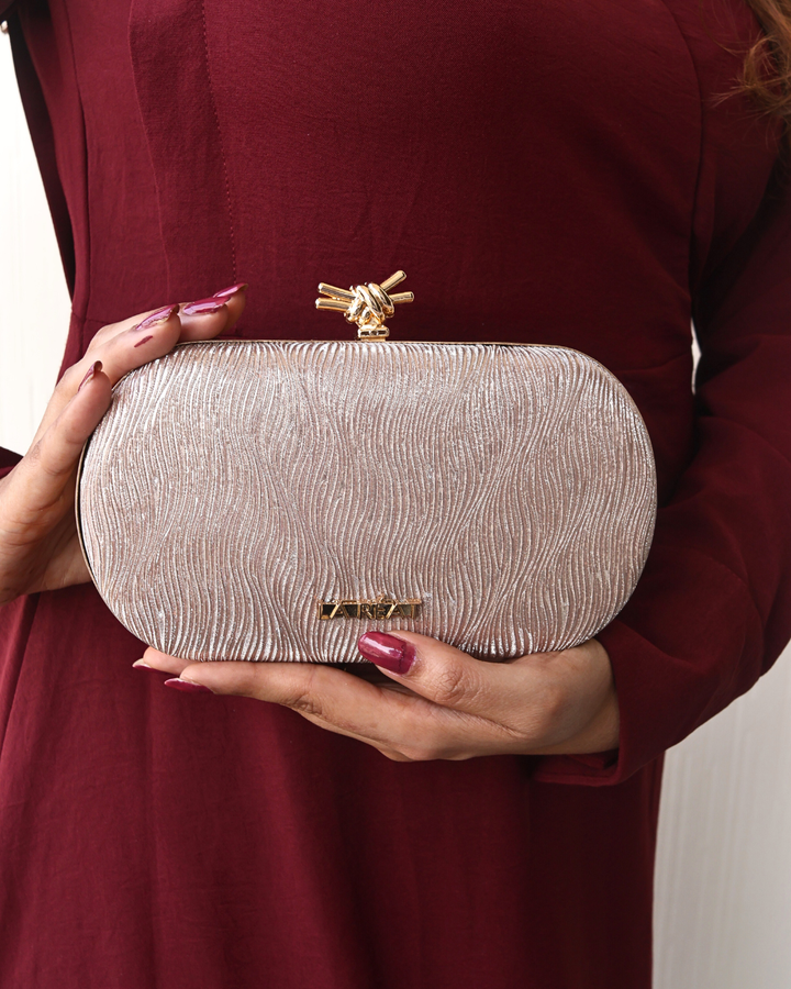 Women Wave Box Clutch