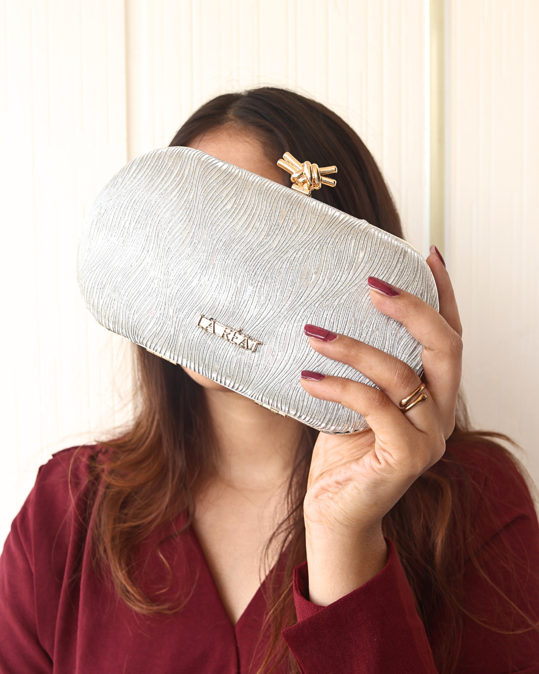 Women Wave Box Clutch